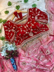 Sari Elegante con Lentejuelas, Sari de Diseñador Premium, Sari de Satén Real con Bordado, Sari de Diseñador Aarco con Lentejuelas, Sari de Lujo para Fiestas - Product Image 3