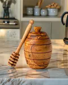 Hermoso Tarro de Miel de Madera Personalizado con Tapa Abatible, Hecho a Mano, Rústico, Clásico, Apto para Calentar, Recipiente para Miel, para Cocina y Camping - Product Image 1