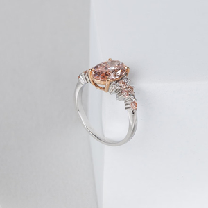 Bague de fiançailles en or 14 carats avec halo de diamants roses vifs fantaisie de 2 carats, taille ovale, diamant de laboratoire, certifiée IGI, bague de promesse - Product Image 1
