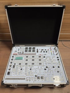 Caja de Experimentos de Circuitos Electrónicos Digitales y Analógicos Portátil, Equipo de Entrenamiento Educativo en Electricidad y Electrónica para Escuelas - Product Image 5