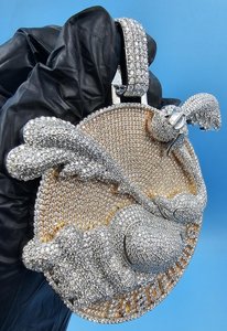 Colgante de Moissanita Personalizado con Letras Iced Out, Colgante de Personaje de Dibujos Animados, Colgante de Plata 925, Colgante Bicolor Bling de Rapero para Hombre - Product Image 4