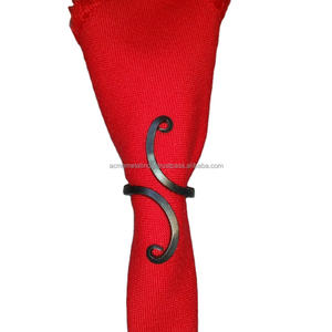 Anneaux de serviette en fer massif noir avec un design élégant parfait pour la maison, l'hôtel et le restaurant Utilisation élégante de la vaisselle - Product Image 1