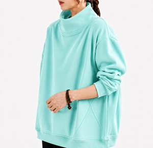 เสื้อสเวตเชิ้ตคอเต่าทรงโอเวอร์ไซส์สำหรับผู้หญิงแฟชั่นใหม่ประจำฤดูใบไม้ร่วง แห้งเร็ว น้ำหนักเบา ไม่มีลาย ปักโลโก้ด้านหน้า เหมาะสำหรับใส่เที่ยวเล่น - Product Image 5