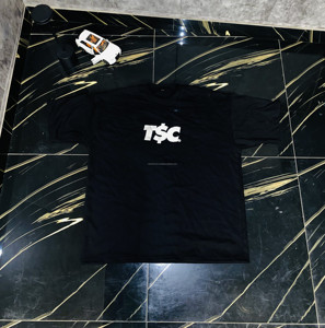 เสื้อยืดคอกลมแขนสั้นผ้าเจอร์ซีย์คอตตอน 100% พิมพ์ลายสกรีน ขายส่ง แฟชั่นสตรีทขายดีสำหรับผู้ชาย - Product Image 4