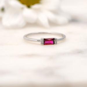 Bague personnalisée en argent 925 plaqué or 18 carats avec pierre de naissance de 12 mois en forme de cœur, coupe émeraude vintage, réglable, cadeau de mariage - Product Image 5