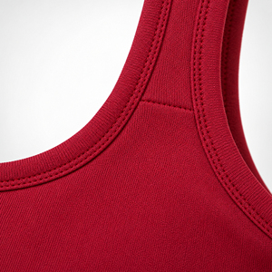 Sujetador deportivo rojo liso con cuello redondo y costuras, personalizado y a la moda para mujer, top de fitness con tirantes fijos para uso diario. - Product Image 5