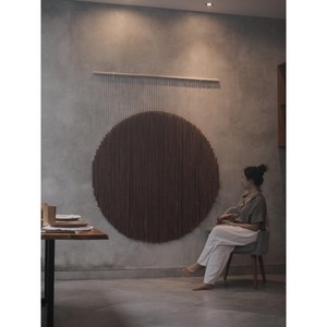 Fantástico Tapiz de Macramé Circular Minimalista, Decoración Abstracta con Patrón Vertical para la Sala de Estar - Product Image 4