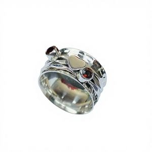 Anillo Giratorio de Plata de Ley 925, Joyería Fina Clásica, Diseño Martillado, Corazón, Meditación, Anillo Antiestrés, Granate, Boda, Alivio de la Ansiedad - Product Image 1