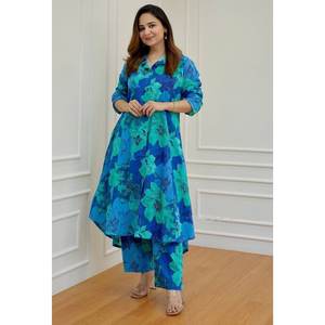 เสื้อพิมพ์ลายผ้าฝ้ายพร้อมกางเกงชุดสีน้ำเงิน - Product Image 1