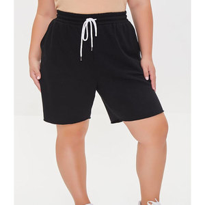 Shorts de sport athlétiques personnalisés pour femmes, de qualité supérieure, avec taille élastique et cordon de serrage blanc, en coton, pour l'entraînement, la gym et la course à pied - Product Image 1