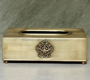 Caja de pañuelos de latón ecológica hecha a mano de forma cuadrada por ARTISAN CRAFT - Product Image 3