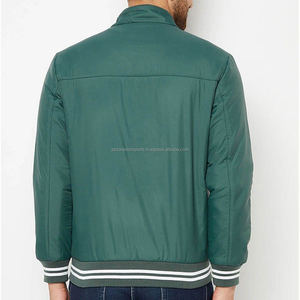 Chaqueta Universitaria para Hombre Diseñada para Brindar Comodidad y Durabilidad - Product Image 3