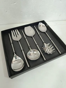 Ensemble de serveurs à salade modernes en acier inoxydable poli miroir, robustes et écologiques, pour la restauration et les événements - Product Image 1