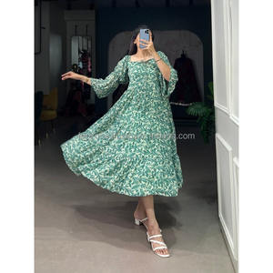 Vestido Georgette Verde"
Esto le mostrará una variedad de vestidos verdes hechos de tela Georgette, incluidas las opciones impresas - Product Image 5