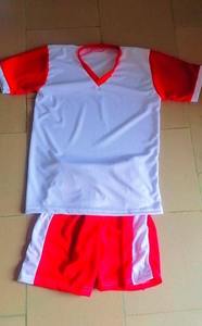 Uniforme de Fútbol para Hombre, Talla Adulto, Corte Ajustado, Cómodo y Transpirable / Uniforme de Fútbol para Hombre 100% de Alta Calidad - Product Image 2