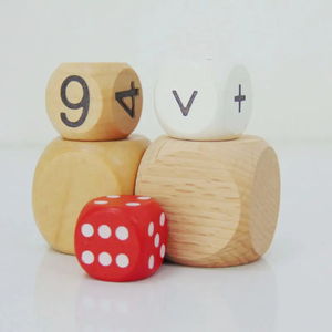 Dados de Madera Artesanales, Suministro OEM, Varios Tamaños, Dados de Madera Personalizados con Grabado e Impresión - Product Image 1