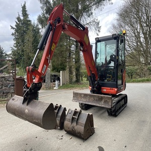 รถขุดขนาดเล็ก Kubota KX030-4 มือสอง ขนาด 3 ตัน ยกสูงได้ พร้อมห้องโดยสารแบบปิด เครื่องยนต์คุณภาพสูง ได้รับการรับรองมาตรฐาน CE เครื่องยนต์ Kubota - Product Image 2