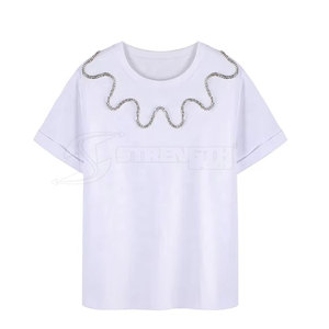 เสื้อยืดประดับเพชร ผ้าเนื้อนุ่มใส่สบาย ดีไซน์ประดับด้วยเพชรระยิบระยับ เสื้อยืดประดับเพชร แฟชั่นสำหรับงานปาร์ตี้ - Product Image 2