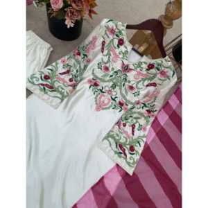 ชุดเสื้อผ้างานปาร์ตี้สำหรับผู้หญิงชุดสวมใส่ด้านบนล่างและสวยงาม - Product Image 6