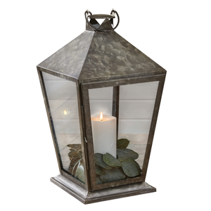 Lanterne en métal galvanisé carrée et haute, style ferme, pour intérieur/extérieur, décorative, à suspendre ou à poser, porte-bougie pour la décoration de la maison - Product Image 1