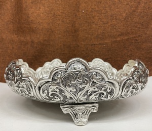 Bougie en métal plaqué argent fabriqué à la main bol flottant pour la décoration de la maison urli pour la décoration bougeoir pour la décoration de diwali - Product Image 5