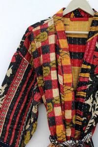 Recién llegado, chaqueta Kantha de algodón indio, chaqueta de edredón Kantha Vintage, Kimono largo clásico con cinturón y chaqueta de mujer de cuello grande - Product Image 6