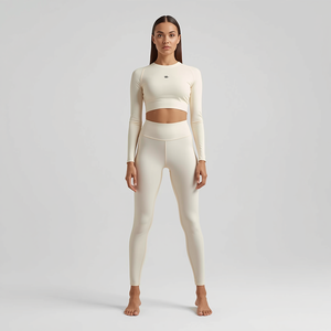 Ensembles de yoga sans couture haut de gamme pour femmes, avec leggings taille haute. Ensemble de yoga sans couture pour femmes en nylon et élasthanne, leggings d'entraînement taille haute. - Product Image 1