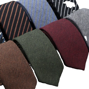 Cravates en laine faites main en coton solide de haute qualité pour hommes Cravate rayée à col étroit Accessoires de cravate décontractés en cachemire mince - Product Image 2