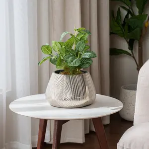 Pot de fleurs en fer forgé artisanal pour balcon et terrasse, pot décoratif en métal haut de gamme fait main pour événements, vase à fleurs - Product Image 2