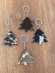 มาใหม่ล่าสุด Cowhide พวงกุญแจหนังคริสต์มาสต้นไม้ Cowhide หนังพวงกุญแจมีสไตล์พวงกุญแจร้อนขายจริงขนพวงกุญแจ - Product Image 2