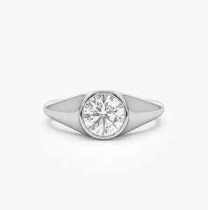 Bague d'éternité en or 14 carats avec diamants de laboratoire, alliance de mariage entièrement sertie de diamants pour femmes - Product Image 3
