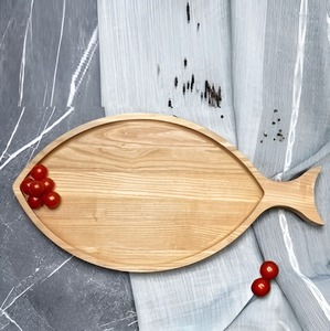 Bandejas de Servir Multifuncionales de Madera Natural con Forma de Pez para Restaurantes, Tamaño y Color Personalizables - Product Image 1
