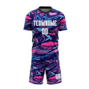 ชุดเสื้อฟุตบอลสีเขียวสำหรับผู้ชาย แขนสั้น คอวี ระบายอากาศได้ดี ผลิตจากโพลีเอสเตอร์ ซับเหงื่อ แห้งไว พิมพ์ลายด้วยเทคนิคฮีททรานเฟอร์ เอวยางยืด - Product Image 1