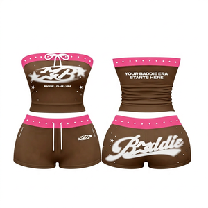 Ensemble 2 pièces marron et rose pour femme, short moulant au genou et haut bustier imprimé strass, style Baddie Club USA, sportif, décontracté et écoresponsable - Product Image 1