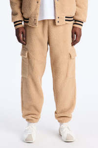 OEM Men Plush Sherpa Cargo Trousers Relaxed Fit Winter Fleece Jogger Men's Pants & Trousers Supplier - Product Image 2