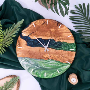 Horloge murale artisanale en bois et résine époxy, design unique et personnalisé avec grain de bois naturel, calendriers à quartz, décoration intérieure, artisanat en bois - Product Image 5