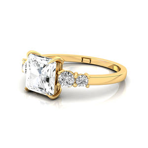 Bague de mariage unisexe en or jaune 14 carats avec diamant de laboratoire taille princesse solitaire de 2 carats et 4 accents, certifiée IGI, de luxe - Product Image 5