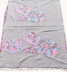 Estola de Jacquard de Acrílico Lowellcraft Cortada a Máquina de Delhi - Product Image 1