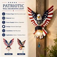 Lanterne décorative murale classique Americana Eagle à piles avec gouttes de cristal, décorations patriotiques en résine