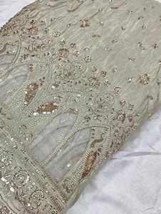 Tissu brodé perlé Dobby 100% soie pour robes de mariée, dentelle et vêtements pour filles - Fournisseur et fabricant sur mesure - Product Image 4