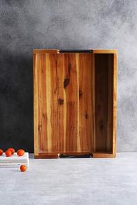 Plateau de service en bois d'acacia avec poignées en métal noir, grand plateau ottoman, plateau alimentaire, plateau de petit-déjeuner, plateau à manger, décoration de cuisine durable - Product Image 4