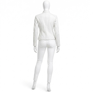 Chaqueta de cuero moderna para mujer, hecha con material duradero y construcción cómoda, que ofrece un uso confiable, detalles impecables y acabados suaves. - Product Image 6
