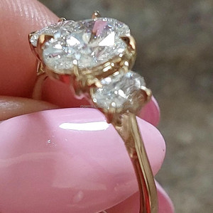 Anillo de Eternidad de Plata Maciza de 14k y 18k con Diamante Cultivado en Laboratorio, Corte Esmeralda, Certificado IGI, Bajo Precio, Alta Calidad - Product Image 5