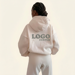 Sweat à capuche rose oversize pour femme avec logo en relief, poches avant, en molleton de coton et fibre de bambou, style manches classiques, idéal pour l'automne - Product Image 2
