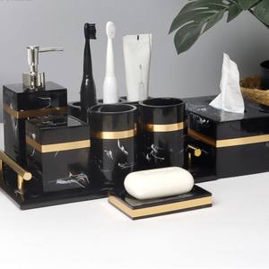Ensemble de salle de bain de luxe en résine artisanale pour la décoration intérieure, distributeur de savon, gobelet et plateau de qualité supérieure avec finition brillante - Product Image 2