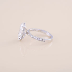 แหวนหมั้นเพชรทรงมาร์คีส์ 3.59 กะรัต เพชรเลี้ยงในห้องปฏิบัติการ พร้อมวงแหวนแบบ Pave ทรงกลม ทองคำขาว 18K สีขาว เหลือง และสีโรสโกลด์ - Product Image 5