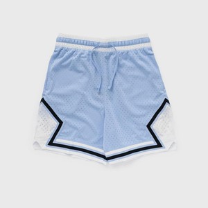 Shorts de basketball pour hommes en polyester tricoté 100% noir uni, taille mi-haute, cordon de serrage, séchage rapide, respirant, imprimé par sublimation - Product Image 4