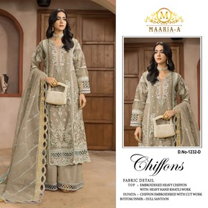 Traje pakistaní de diseñador en chifón con bordado de lentejuelas y trabajo Khatli para fiestas y temporada festiva, exportación a granel a India. - Product Image 2