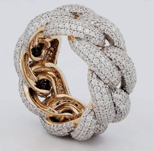 Bague de luxe style hip-hop en argent sterling 925 plaqué rhodium, entièrement sertie de diamants Moissanite VVS - Product Image 1