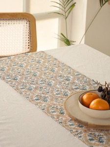 Camino de Mesa Floral de Lona de Algodón Premium de Doble Capa con Estampado en Bloque y Borlas, Estilo Damasco Tejido, Personalizable para Comedor - Product Image 4